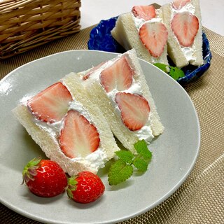 簡単で可愛い❤️手作りフルーツサンドのコツ